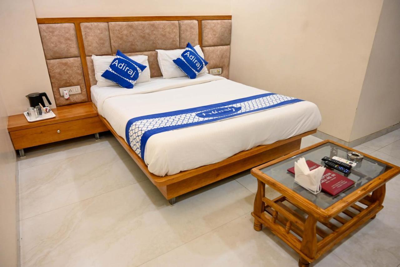 Hotel Adiraj Residency Navi Mumbai Esterno foto