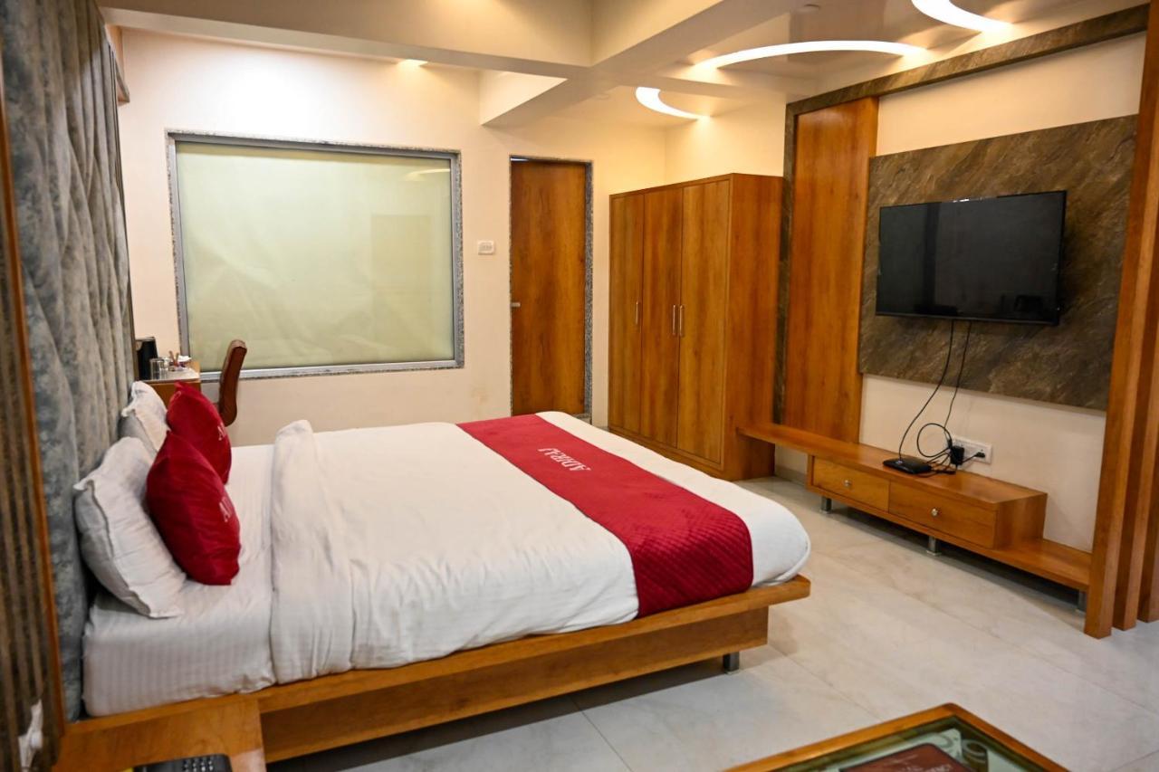 Hotel Adiraj Residency Navi Mumbai Esterno foto