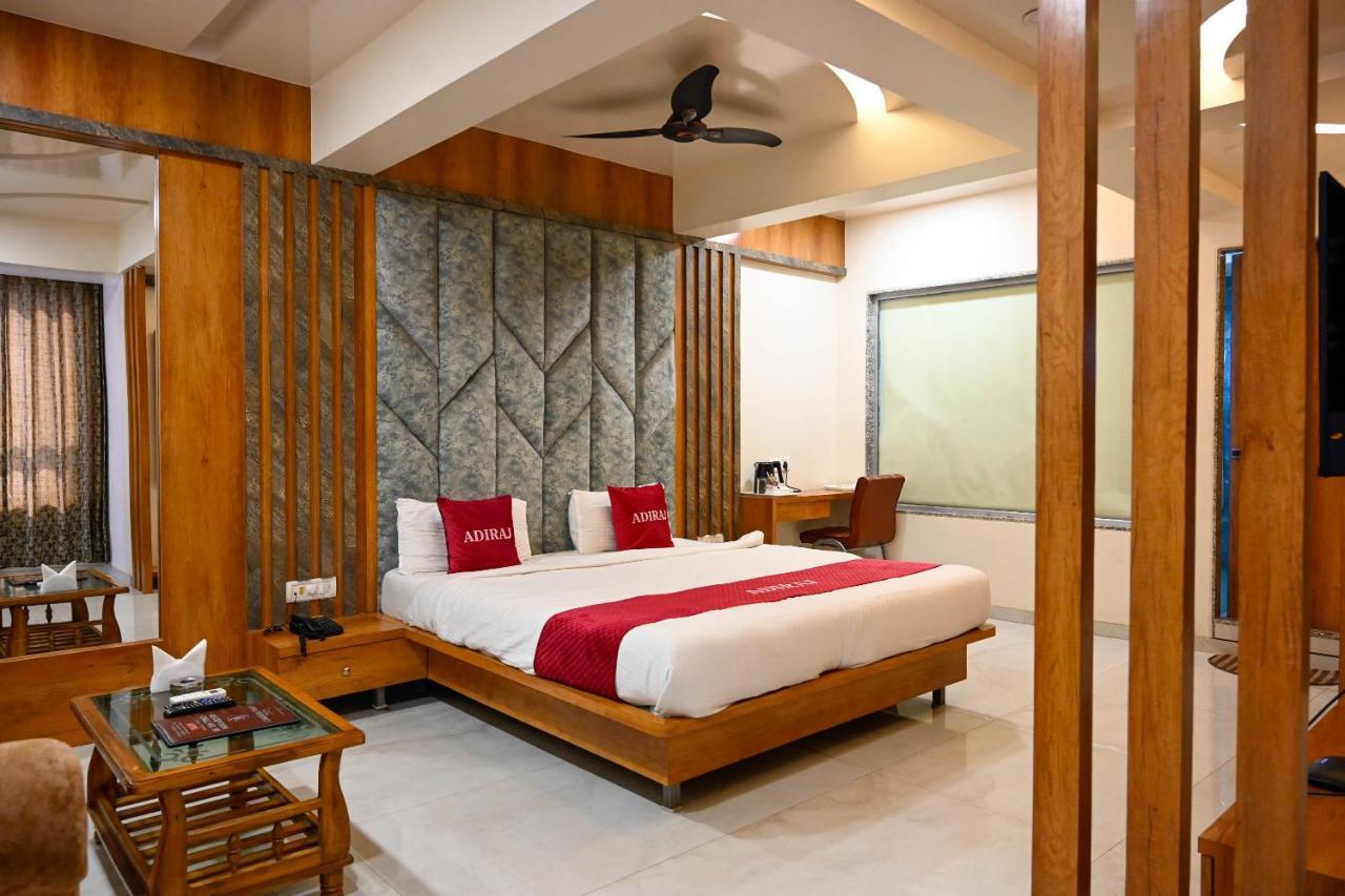 Hotel Adiraj Residency Navi Mumbai Esterno foto