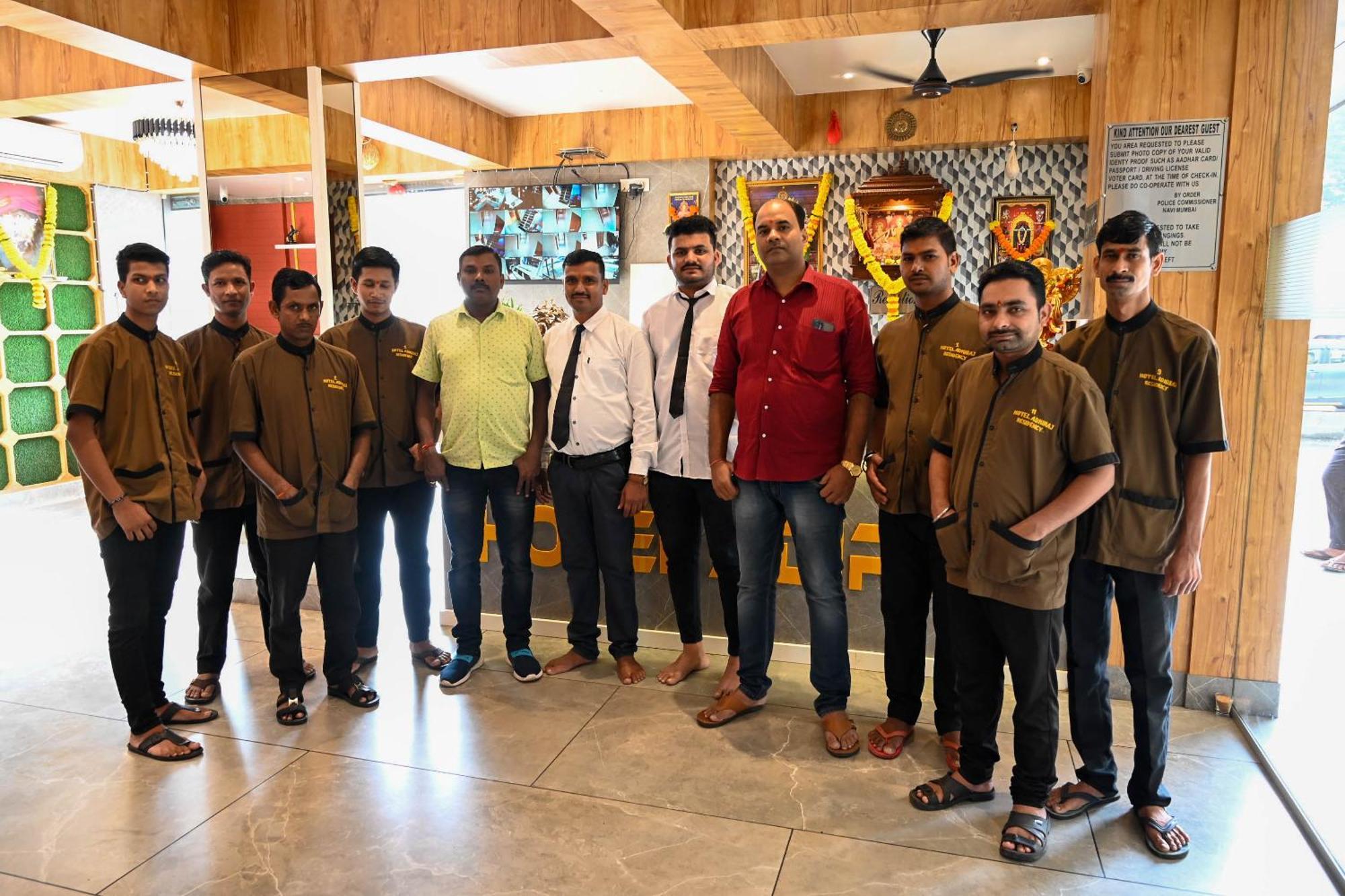 Hotel Adiraj Residency Navi Mumbai Esterno foto