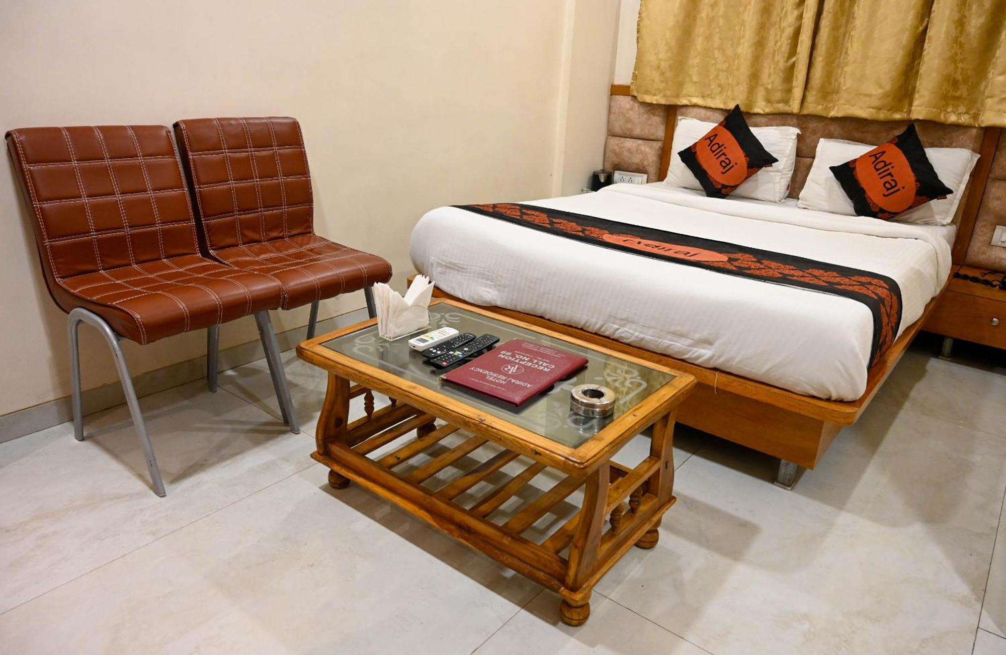 Hotel Adiraj Residency Navi Mumbai Esterno foto