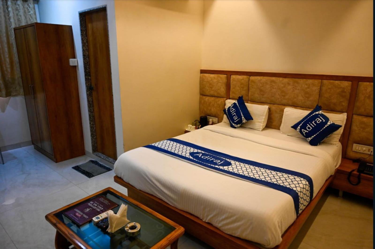 Hotel Adiraj Residency Navi Mumbai Esterno foto